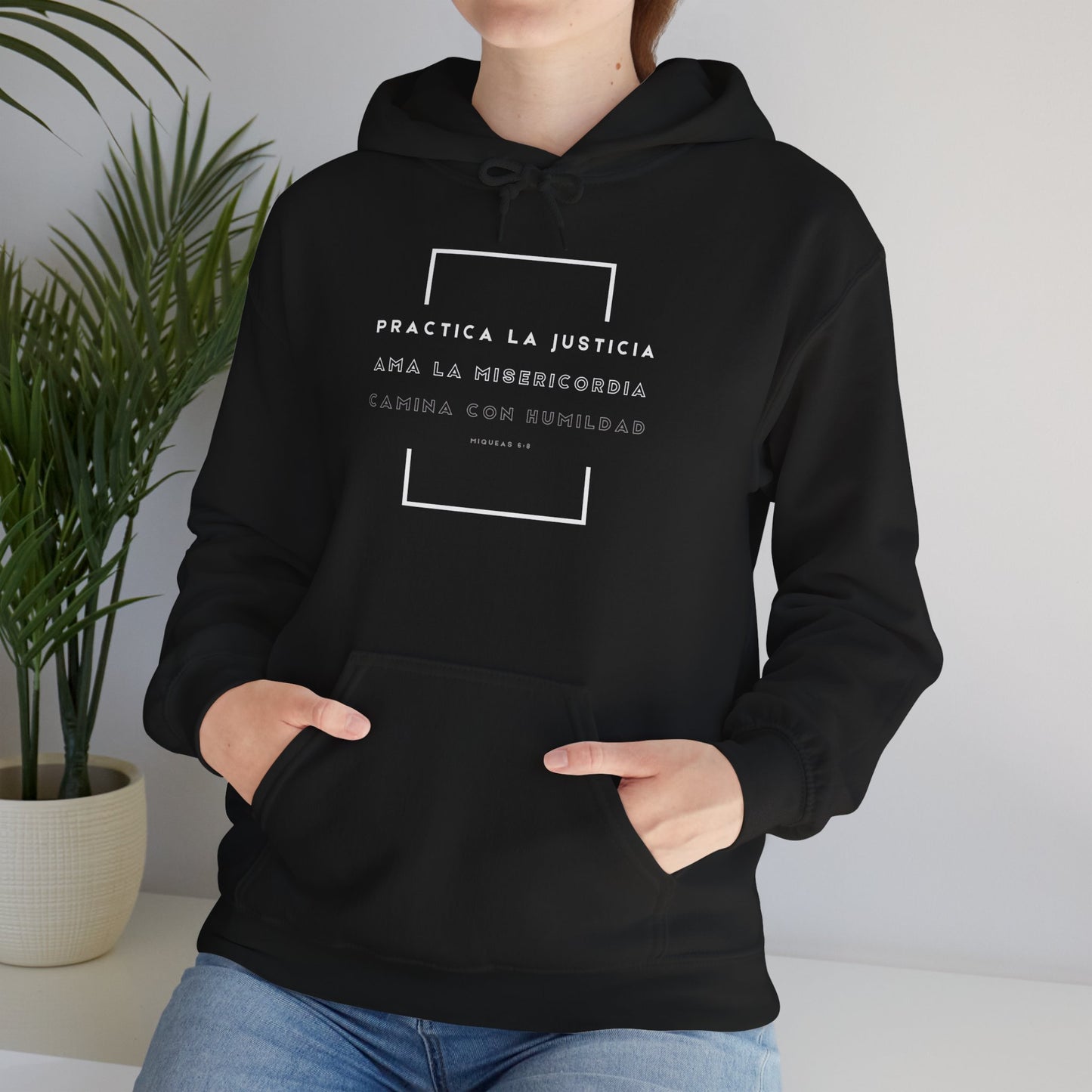Sudadera Cristiana Unisex con Gorro - "Practica la justicia, ama la misericordia, camina con humildad" Miqueas 6:8 - Christian Hoodie - Somos Semilla De Mostaza