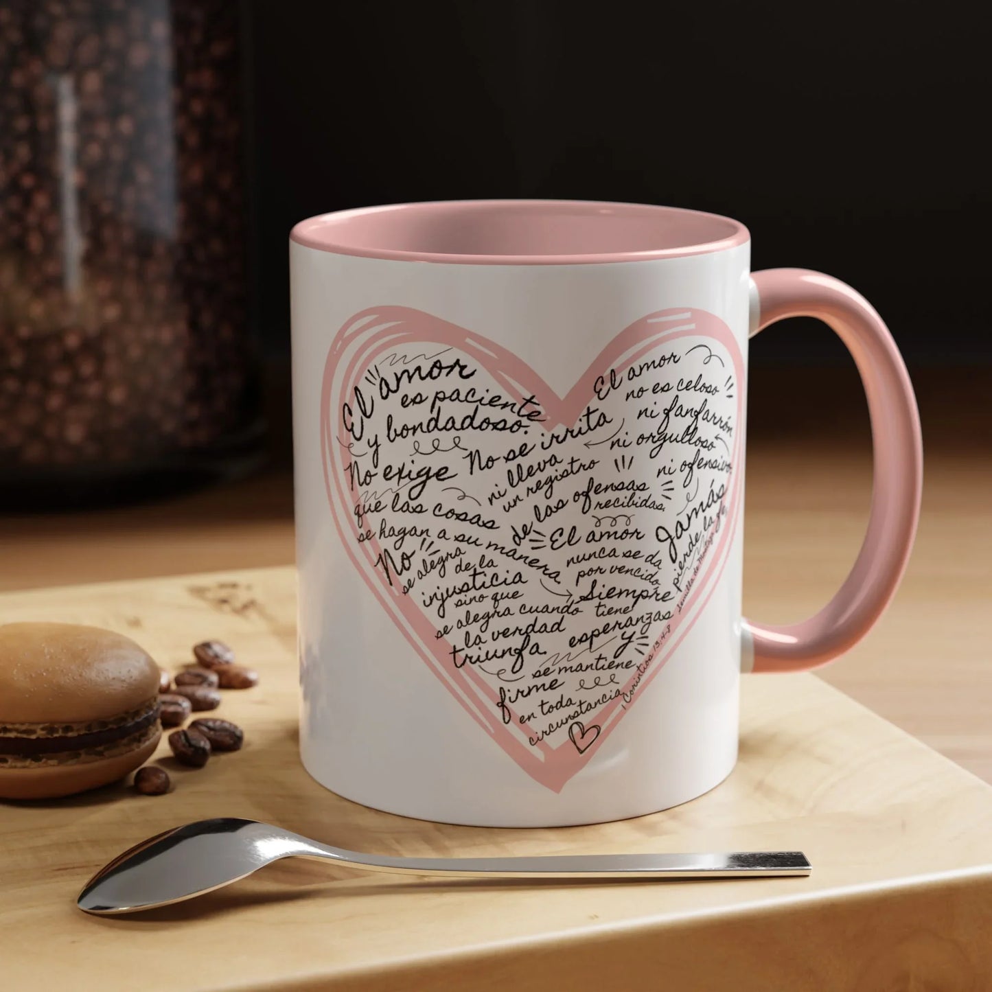 Pink and white Christian coffee mug with Spanish inspirational heart-shaped scripture text