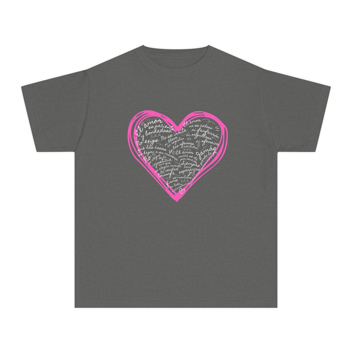 Playera Cristiana Infantil con Versículo - 1 Corintios 13:4-7 en Corazón Rosa - Christian Kids T-shirt "Love Is..."