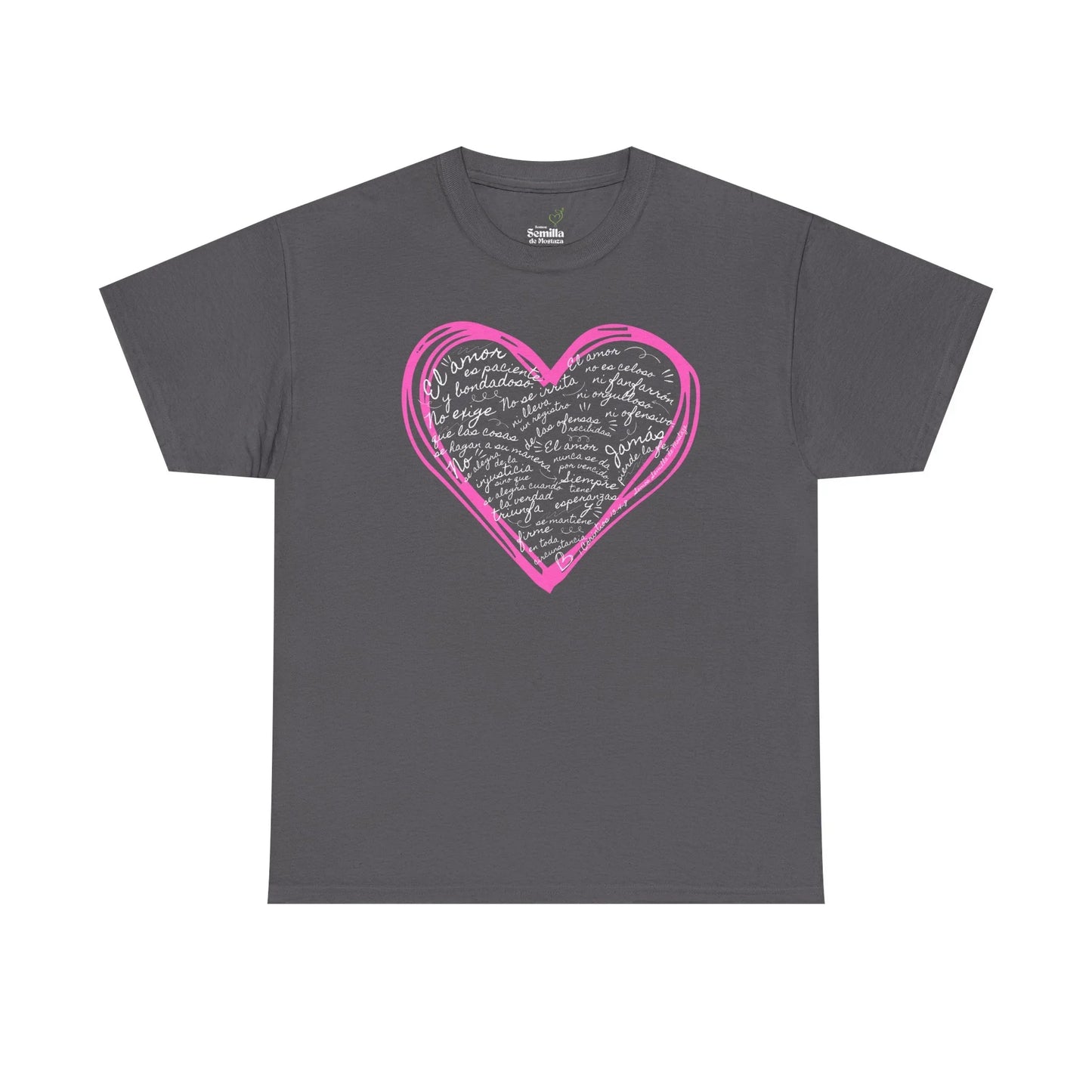 Gray Christian t-shirt with a pink heart and handwritten Spanish faith quote design