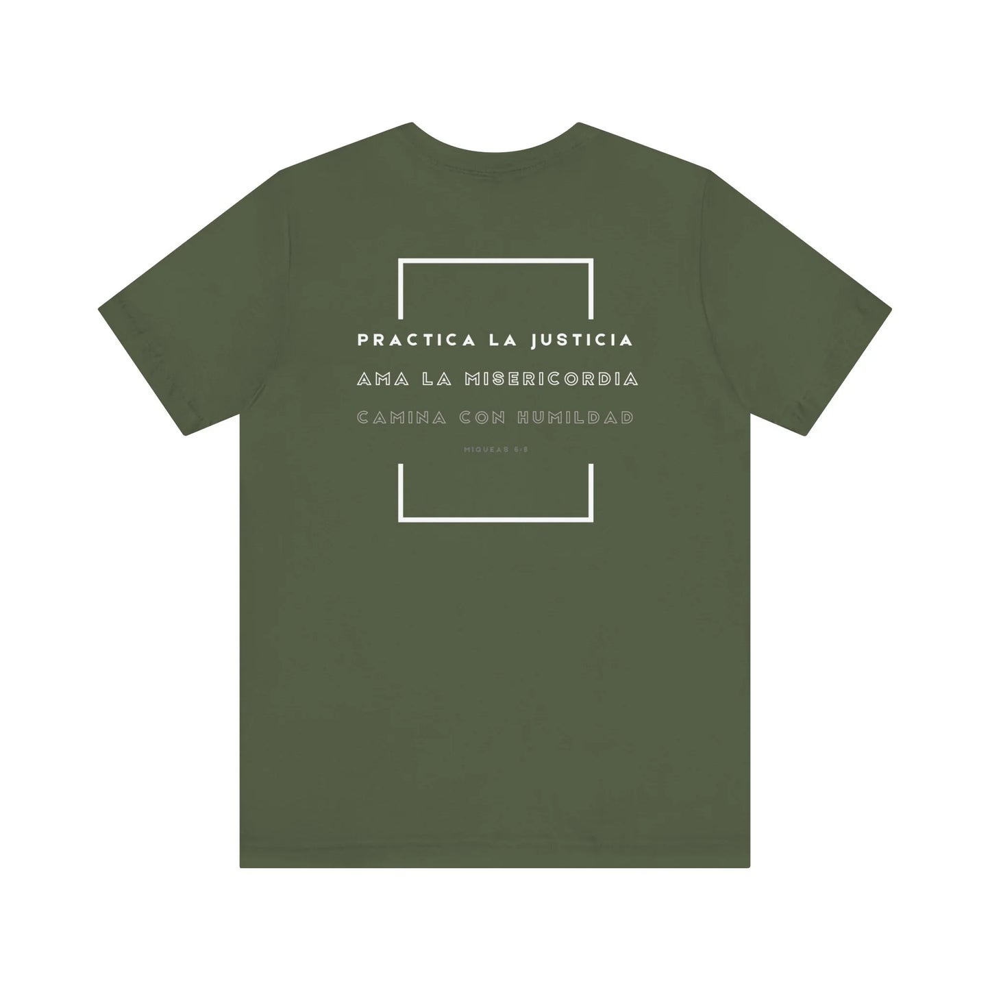 Olive green Christian t-shirt with Spanish Bible verse text design on the back.