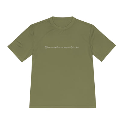 “Dios cumplirá Su propósito en mí.” Moisture Wicking Tee