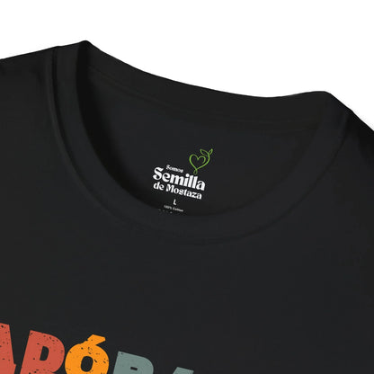 Black Christian t-shirt with colorful print, modern faith-inspired design, Spanish text