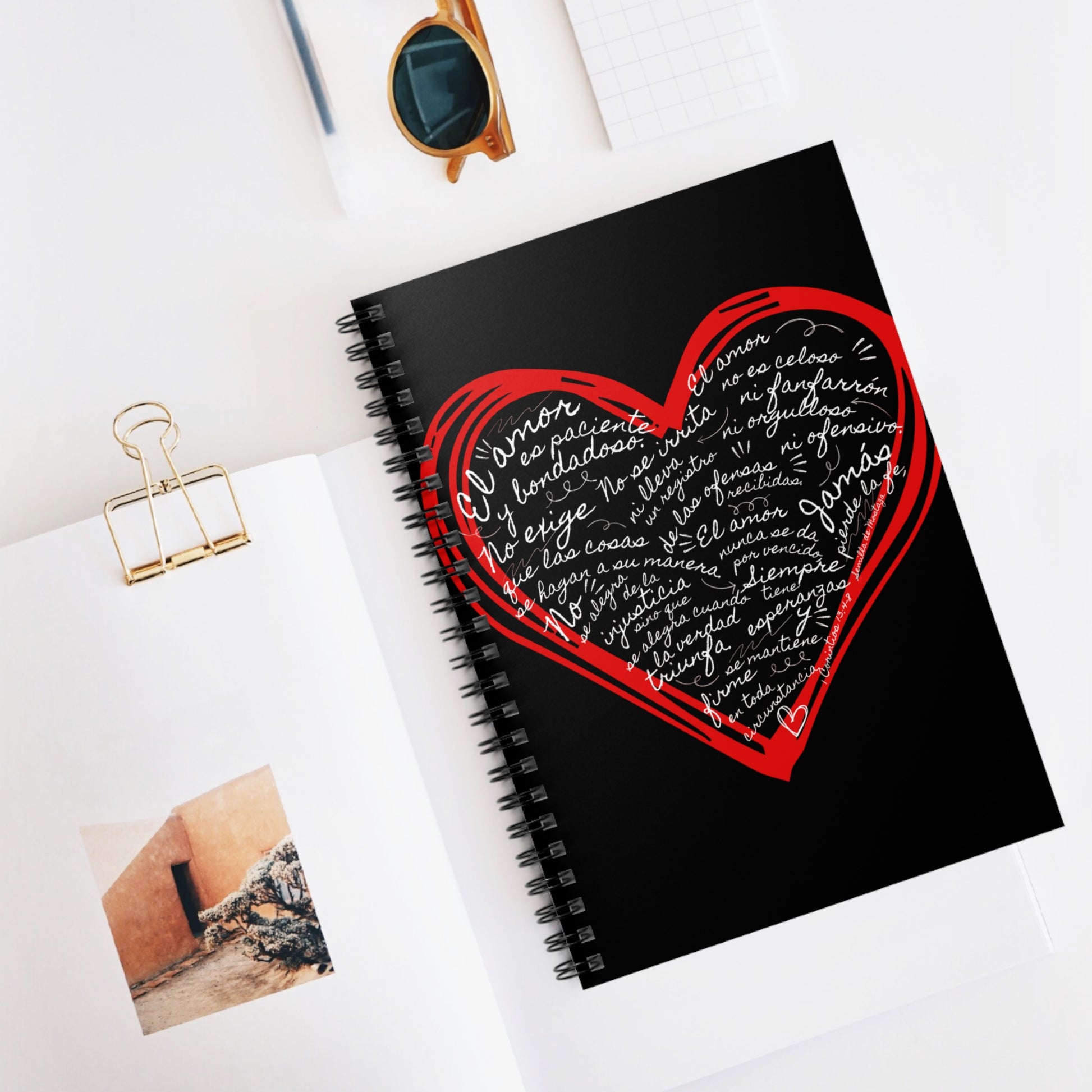 Cuaderno Cristiano con Versiculo de Amor en Negro - Christian Notebook - 1 Corinthians 13 Love is Patient - Somos Semilla De Mostaza