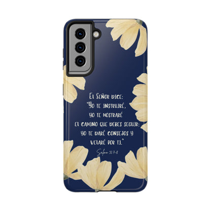 Navy phone case with floral design and Spanish Bible verse, Christian inspirational accessory.